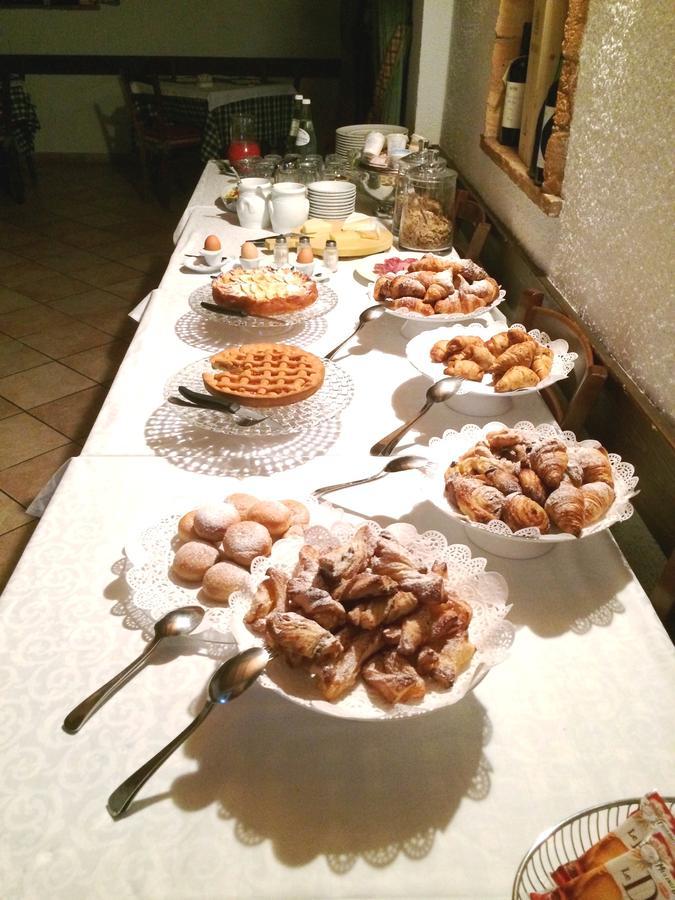 Hotel Locanda Da Carla Vigevano Buitenkant foto